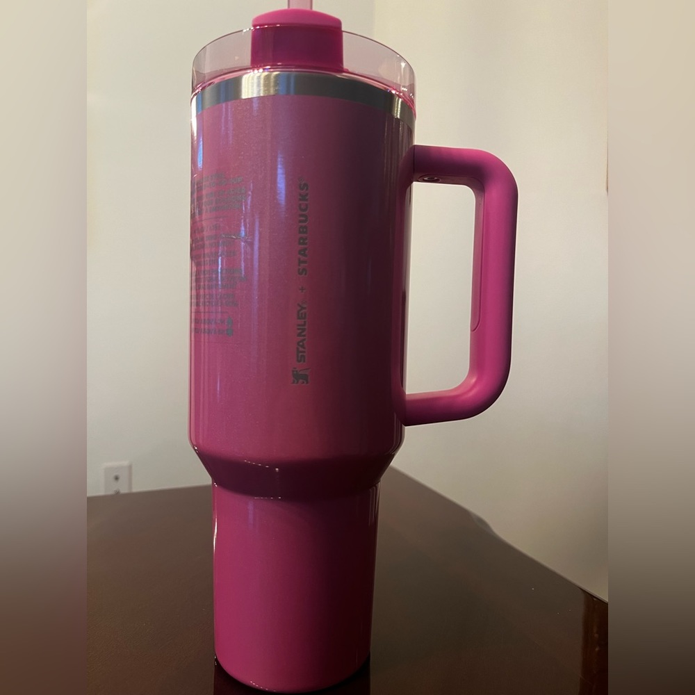 stanley winter pink Starbucks !
